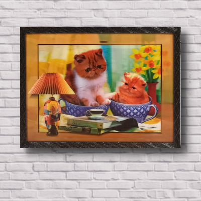 Фотокартина 3D горизонтальная в рамке Анималистика "Рыжие кошка с котенком в чашках на столе" 42*32*1.5 см  3d - 0087 фото